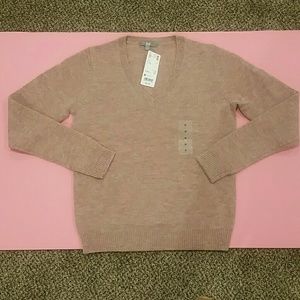 Uniqlo lambswool blend v neck sweater